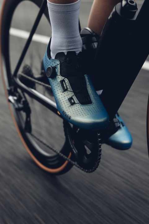 Das Topmodell für Rennradfahrer von Fizik: der Tempo Decos Carbon.