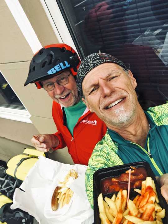 Ein Muss im Ruhrgebiet: Currywurst mit Pommes