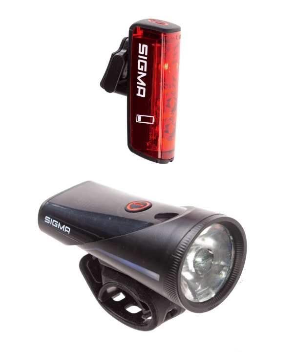 Front- und Rückleuchte im Set; Aura 100; Frontleuchte bis 100 Lux; 4 Helligkeitsstufen; Li-Ion-Akku 2.000 mAh; Leuchtdauer hellste Stufe 4:25 h*; Blaze Link; Rücklicht mit Bremsanzeige; Li-Ion-Akku, Leuchtdauer 11 h*; Master/Slave-Koppelung, gemeinsam schaltbar an der Frontleuchte;