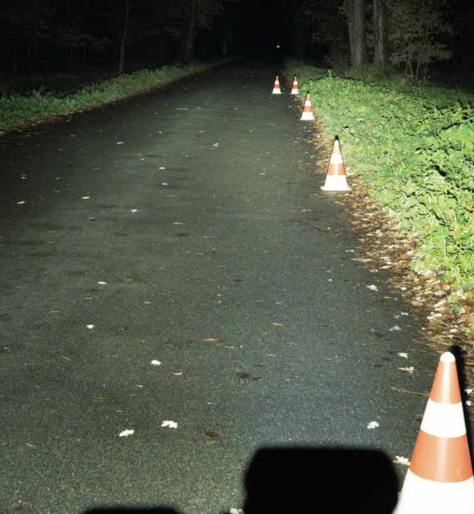 Lupine SL Mini Max AF: Ab- wie aufgeblendet setzt das Leuchtprofil Maßstäbe bezüglich Homogenität und Helligkeit.