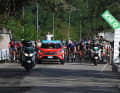Das Peloton am Start