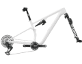 Rockshox präsentiert das neue Flight Attendant für XC-Bikes als smartes System. Gabel und Dämpfer kommunizieren drahtlos mit Schaltwerk und Powermeter aus dem Sram-AXS-Kosmos.