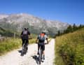 Bergab hat man im Valchiavenna die Wahl zwischen Schotterstraße oder Trail für Fortgeschrittene.