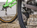 Bye bye Kabelschlinge: Die Shimano XTR Di2 M9200 2025 ist die erste Shimano-Schaltung, welche die Gänge ohne Seilzug oder Kabel wechselt.