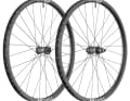 Zugelassen bis 140 Kilo Systemgewicht trotz Carbonfelge: der DT Swiss HXC 1501 E-MTB-Laufradsatz.