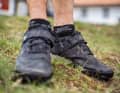 Anfang der 2000er-Jahre schwer in Mode, mittlerweile ein Style-Redflag: Knöchelsocken.