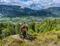 Vom Büro auf den Pumptrack zum Uphill-Flowtrail - Utopie oder am Høgevarde, zwei Autostunden nordwestlich von Oslo, demnächst Realität?