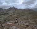 Mondlandschaft mit Trail-Kurvenmeer oberhalb des Passo di Gavia.