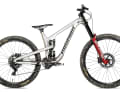 Unser Testbike für 4204 Euro. Hier steckt das teure Ultimate-Fahrwerk von Rockshox drin.