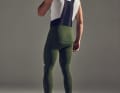 Passend dazu kommt die Gorewear Spinshift Themo Bib Tights+.