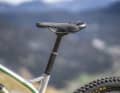 An unserem BIKE PROJECT: EUROPE setzen wir auf Sattelklemme und -stütze von Vecnum aus Deutschland. Der Selle Italia Sattel verrät seine Herkunft schon im Namen.