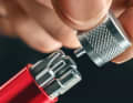 Vier Innensechskant- und zwei Torx-Bits sind an Bord.