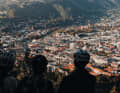 Innsbruck: eine Sportler- und Studenten-Stadt. Umzingelt von spannenden Gebirgsgruppen – nur die offiziell erlaubten Biketrails fehlen.