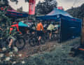 Stück für Stück geht es los auf eine der vier Gravel-Strecken.