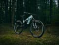 Mit dem Instinct Powerplay SL präsentiert Rocky Mountain erstmals ein Light E-MTB.