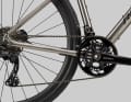 Zwei Ausstattungsvarianten gibt es: Mit mechanischer GRX für 4999 Euro, für 1000 Euro mehr gibt's die ansonsten identische Ausstattung mit elektronischer GRX Di2