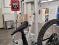Mit deutlich unter 23 Kilogramm ist das Stevens für ein Bike seiner Klasse richtig leicht.