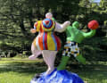Skulpturen der Künstlerin Niki de Saint Phalle im Park der Fondation Gianadda