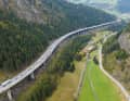 Die Luegbrücke zieht sich 1,8 Kilometer übers Wipptal hinweg.