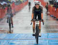 Beim Unbound in den USA schrieb das neue Grail erstmals Schlagzeilen, als Carolin Schiff auf dem damals noch unveröffentlichen Modell den Sieg holte. Rund vier Monate später präsentieren die Koblener ihr neues Race-Gravelbike nun offiziell.