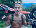 Deuter Trans Alpine im Einsatz. Der Pack ist dafür ausgelegt, sein Bike angenehmer zu tragen. Man verzeihe mir das topless-Foto, doch beim Uphill wird's einem heiß!