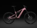 Das Levo 4 Alloy Comp kostet 6999 Euro und kommt mit einer Fox Rhythm Gabel und Performance Elite Genie Dämpfer.