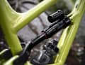 Im 29 Zoll Capra Core 1 bietet der Rockshox-Dämpfer 165 Millimeter Federweg am Heck.