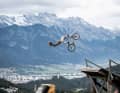 Thomas Genon fliegt beim Crankworx in Innsbruck 2020 
