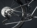 Mit der Einführung der Zwölffach-Deore wird Bandbreite endlich wieder für jeden bezahlbar. Der Preis für die komplette Shimano-Schaltgruppe inklusive Kassette und Kurbel liegt bei fairen 260 Euro.