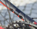 Dank Öffnung an der Sitzstrebe lässt sich das Sengo auch mit Riemenantrieb aufbauen. Passend dazu ist der Rahmen auch für die Vewendung von Rohloff-Naben vorbereitet.