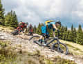 Der Trail The Wu schlängelt sich durch die seichten Wiesen am Gipfel des Hochwechsel. Das Lapierre Overvolt lässt sich sicher durch die Anlieger manövrieren.
