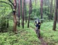 Solche Trails hatten wir auf den ersten 20 Kilometern mehrfach unter den Stollen.