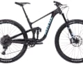 Das Einstiegscarbonmodell ist normalerweise das preislich attraktivste Bike der Palette. Das Kona Process 134 CR 29 kostet jedoch stramme 5499 Euro. Für einen Tausender mehr gäbe es dann schon das Topmodell.
