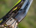 Cannondale Jekyll CRB 3: Der Carbon-Schutz am Unterrohr bewahrt den Rahmen vor Beschädigungen.
