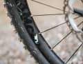 Bulls Wild Ronin Team: Die Carbon-Laufräder mit 30 mm breiten Felgen sparen Gewicht und lassen sich am besten beschleunigen.
