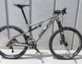 Als 27,5-Zöller mit 120 mm Hub, als 29er mit 100 Millimetern: das XF 947.