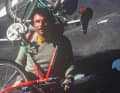 Vor 25 Jahren: Die Trans-Olymp-Pioniere Stefan Etzel und Christian Smolik mit Gepäckträger am Bike.