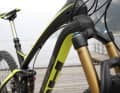 Eigene Formensprache: Der Carbon-Rahmen des BH Lynx 4.8 setzt auf ein sehr schwungvolles Design.
