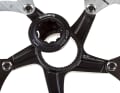 BREMSSCHEIBEN-TYPEN

 Beim Shimano-eigenen Standard Centerlock wird die Scheibe auf ein Vielzahnprofil geschoben und mittels eines Verschlussrings verschraubt.
