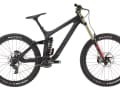 Rocky Mountain Maiden Unlimited: 13000 Euro Endlich ist es so weit: Vier Jahre hat Rocky Mountain gebraucht, um das neue Maiden zu entwickeln. In diesem neuen Downhill-Bike steckt modernste Technologie. Das Maiden mit seinem Vollcarbon-Rahmen gibt’s mit 26 oder 27,5 Zoll großen Laufrädern zu kaufen. Mit dem RIDE-4 System kann der Biker die Fahrwerksgeometrie exakt an seine eigenen Anforderungen anpassen. Neben hochwertigen Komponenten hat das Bike außerdem 200 Millimeter Federweg vorne und hinten. Für 13000 Euro ist das Maiden Unlimited der Spitzenreiter unter den Downhill-Bikes und landet in unserem Ranking auf Platz eins der teuersten Bikes der Welt.