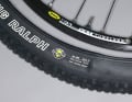 UST: Dieses Logo kennzeichnet Tubeless-Reifen. Sie sollten auch mit UST-Felgen gefahren werden und benötigen kein Dichtmittel, um die Luft zu halten.
