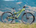 Trek Fuel Ex Jr: 26 Zoll – 88/96 mm – 13,1 kg (o. Pedale) – 1799 Euro.