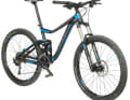 Für 1799 Euro geht das Giant Trance 3 über die Ladentheke und zählt neben Canyon zu den günstigsten Bikes im Test. Ist es trotzdem konkurrenzfähig?