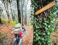 Biker-Paradies: Klausmann hat zwar direkt hinter seinem Haus einen Pumptrack, aber wenn es länger und anspruchsvoller sein soll, düst er nach Freiburg. Dort warten die Klassiker Borderline- und Kanada-Trail.