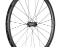 Der FSA Gradient i29 (Bild) ist ein kräftiger Carbon-Laufradsatz für Enduro Piloten. Dank des asymmetrischen Felgenprofils kann die Speichenspannung am Hinterrad besonders gleichmäßig ausfallen, das sorgt für mehr Kontrolle und ein besseres Fahrgefühl. In Sachen Gewicht wie bei der Maulweite brechen die Italiener allerdings keine Rekorde. 29 Millimeter ist die Felge breit, der komplette Satz bringt es auf 1736 Gramm, kostet dafür aber auch "nur" 1349 Euro. Für das gleiche Geld hat FSA übrigens auch einen Laufradsatz für Cross Country im Angebot. 25 Millimeter Innenmaulweite, 1566 Gramm.