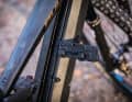Bulls Sonic Evo Am 3 Carbon | Die Akku-Entnahme nach oben ist praktisch, der Verschluss innovativ.