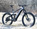 All Mtn heißt bei Haibike: Performance im Up- wie im Downhill. Wir würden bei 160 Millimetern Federweg und Mixed-Wheels eher von einem E-Enduro sprechen.