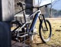 Edles grau und gelb-goldene Akzente zeichnen die Special Edition des Haibike All Mtn aus.