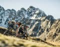 Hardtails sind der perfekte Köder, um Einsteiger in die spannende Welt des Mountainbikens zu locken. Sie sind günstiger und robuster als Fullys. Doch die aktuelle Preisentwicklung und neue Vielfalt sorgen schnell für Orientierungslosigkeit. Unser Test zeigt, mit welchem Bike Sie glücklich werden, ohne dabei in die Falle zu tappen.
