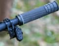 Der minimalistische Rohloff-Shifter lässt sich erstaunlich intuitiv bedienen und liefert trotz geringem Tastenhub gutes haptisches Feedback.